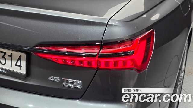 Audi A6 2025 — photo 9
