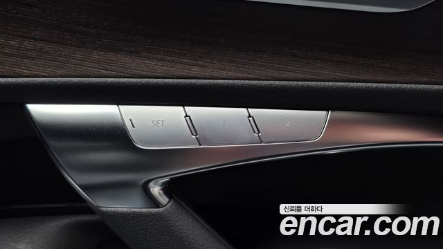 Audi A6 2025 — photo 31