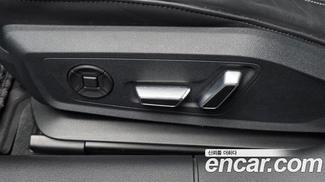Audi A6 2025 — photo 36