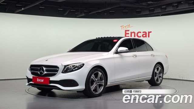 Mercedes-Benz E-Class 2019 — photo 1