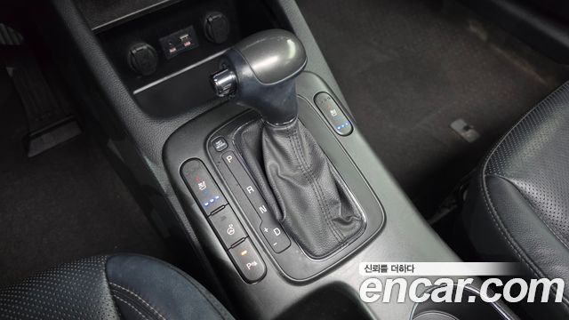 Kia K3 2015 — photo 9