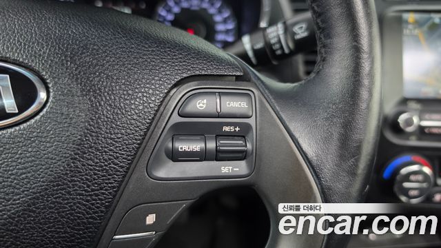 Kia K3 2015 — photo 13