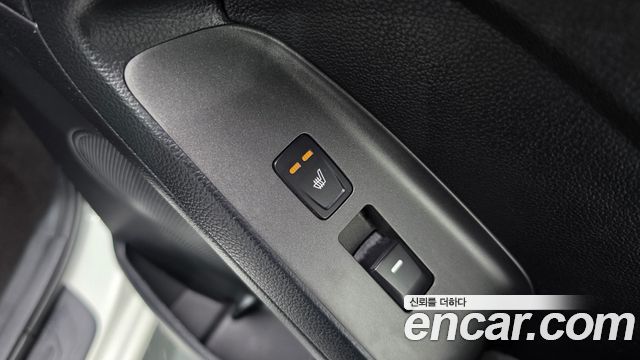 Kia K3 2015 — photo 18