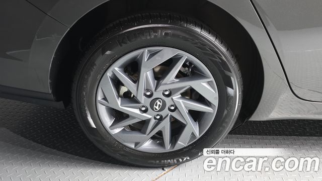 Hyundai AVANTE 2024 — photo 5