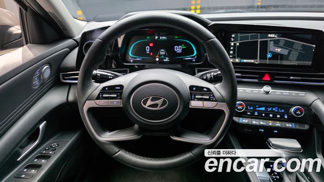 Hyundai AVANTE 2024 — photo 19