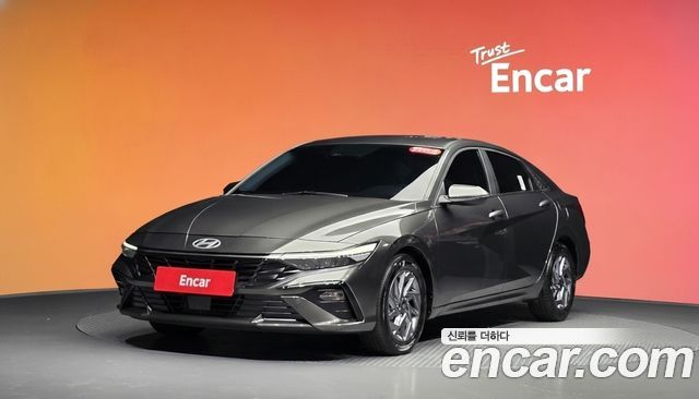 Hyundai AVANTE 2024 — photo 1