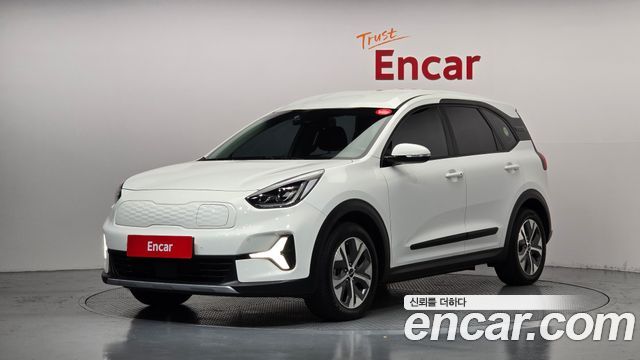 Kia Niro 2023 — photo 1