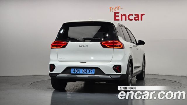 Kia Niro 2023 — photo 4