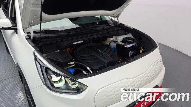 Kia Niro 2023 — photo 6