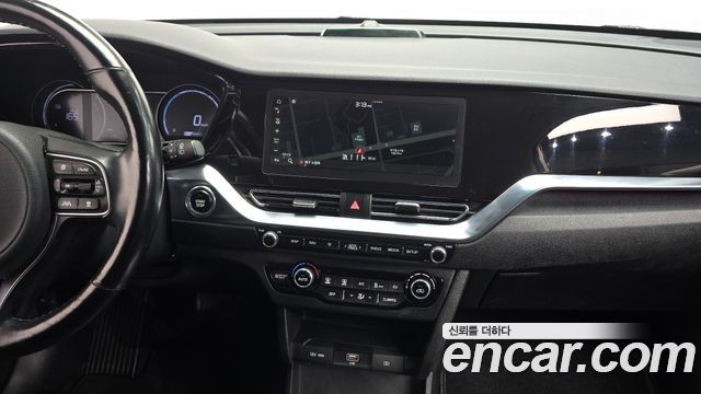 Kia Niro 2023 — photo 13