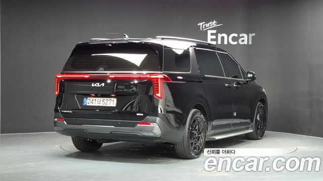 Kia Canival 2025 — photo 2
