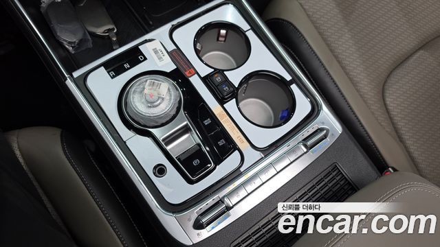 Kia Canival 2025 — photo 12