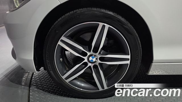 BMW 1-Series 2018 — photo 5