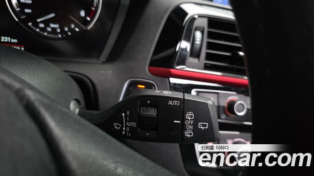 BMW 1-Series 2018 — photo 27