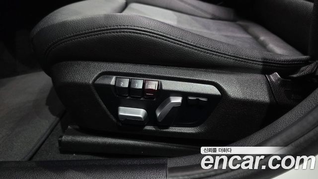 BMW 1-Series 2018 — photo 30