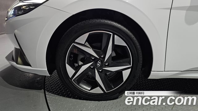 Hyundai AVANTE 2023 — photo 5