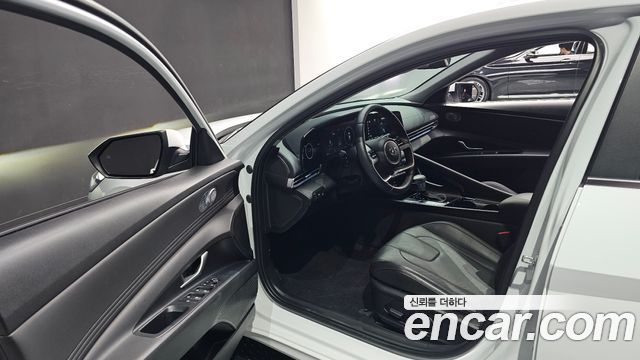 Hyundai AVANTE 2023 — photo 10