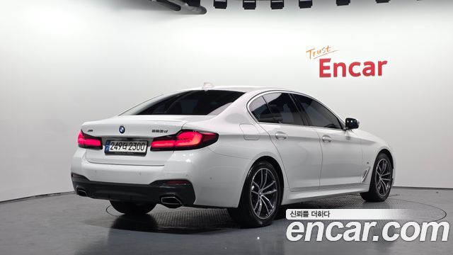 BMW 5-Series 2021 — photo 2