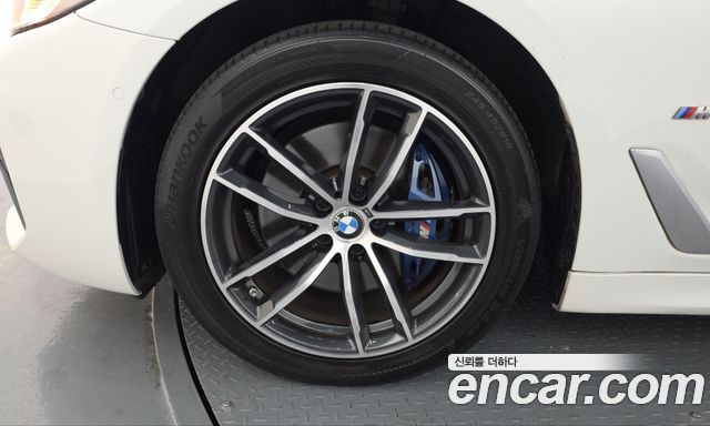 BMW 5-Series 2021 — photo 5