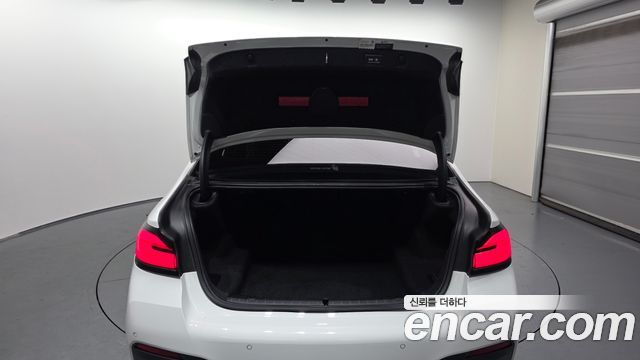 BMW 5-Series 2021 — photo 26