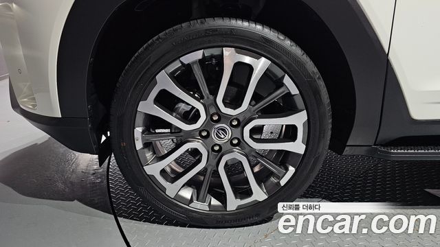 KG Mobility Torres 2023 — photo 5