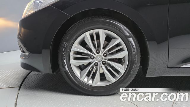 Hyundai Grandeur 2017 — photo 5