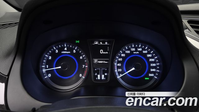 Hyundai Grandeur 2017 — photo 11
