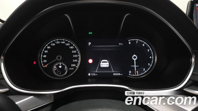 Genesis G80 2022 — photo 11