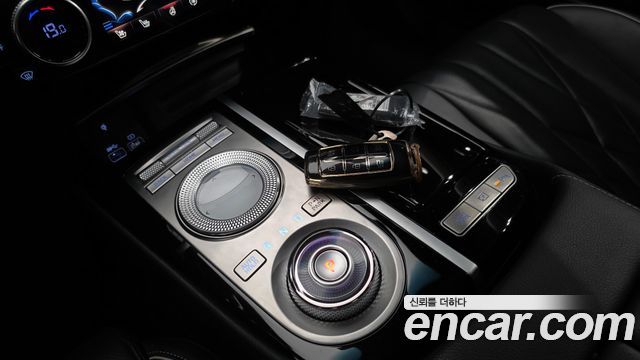 Genesis G80 2022 — photo 12