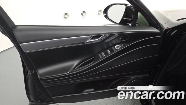 Genesis G80 2022 — photo 14