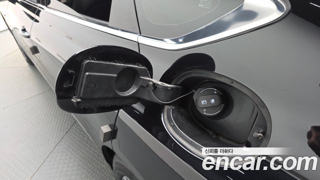 Genesis G80 2022 — photo 34