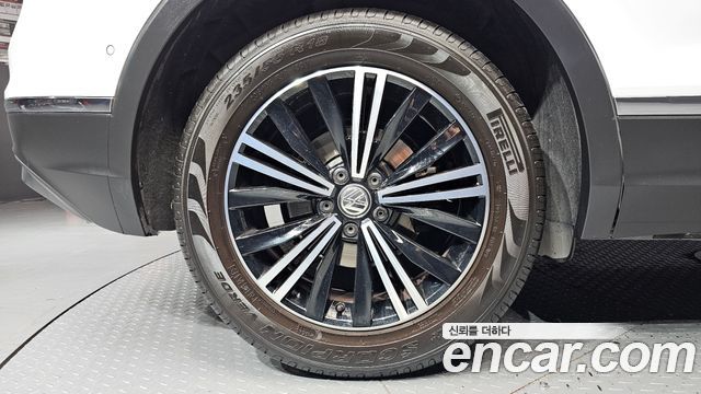Volkswagen Tiguan 2020 — photo 5