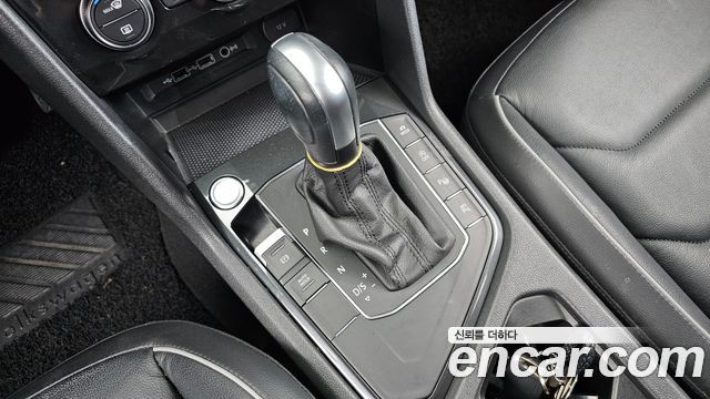 Volkswagen Tiguan 2020 — photo 9
