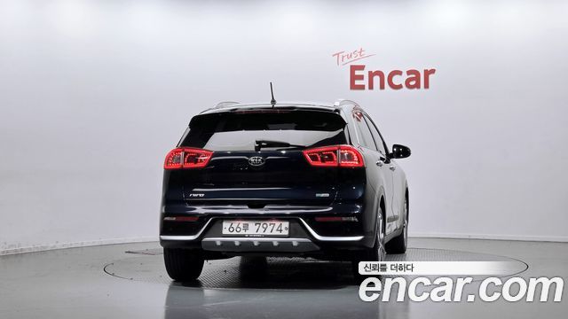 Kia Niro 2017 — photo 4