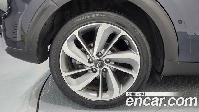 Kia Niro 2017 — photo 5