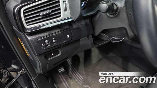 Kia Niro 2017 — photo 25