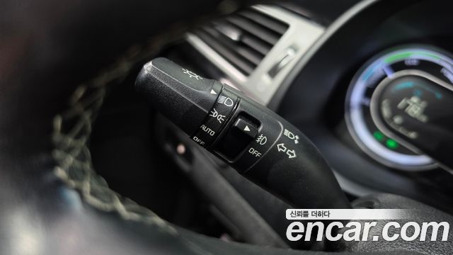 Kia Niro 2017 — photo 28