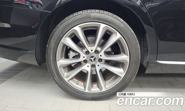 Mercedes-Benz E-Class 2019 — photo 5