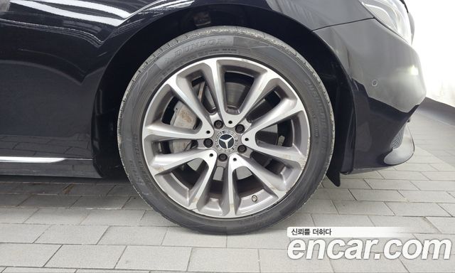 Mercedes-Benz E-Class 2019 — photo 7