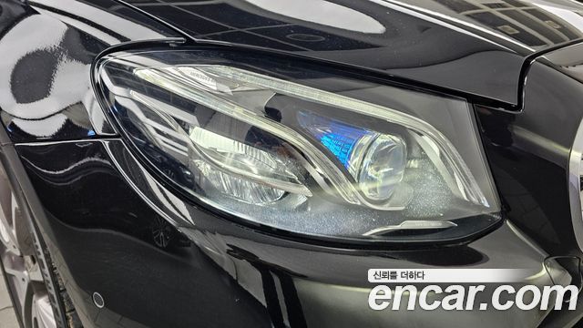 Mercedes-Benz E-Class 2019 — photo 8