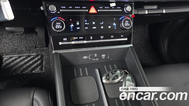 Hyundai Santafe 2024 — photo 12