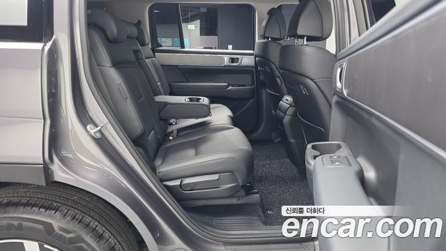 Hyundai Santafe 2024 — photo 18