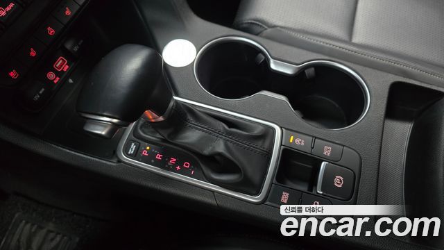Kia Sportage 2018 — photo 12