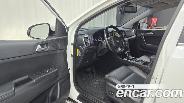 Kia Sportage 2018 — photo 13