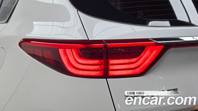 Kia Sportage 2018 — photo 9