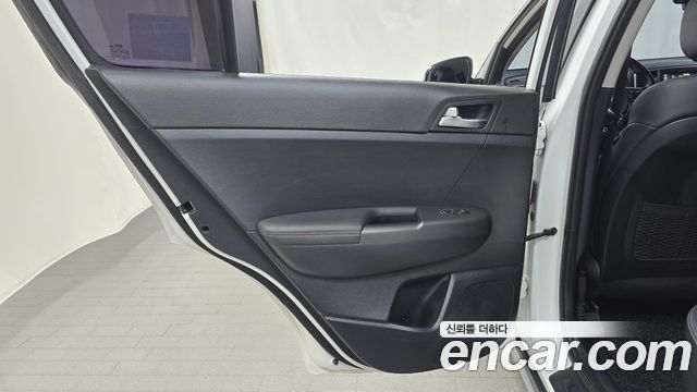 Kia Sportage 2018 — photo 15