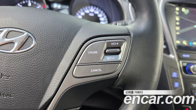 Hyundai Santafe 2016 — photo 21