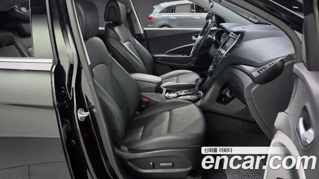 Hyundai Santafe 2016 — photo 16