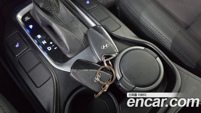 Hyundai Santafe 2016 — photo 28