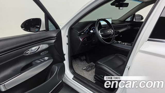 Genesis GV70 2021 — photo 13